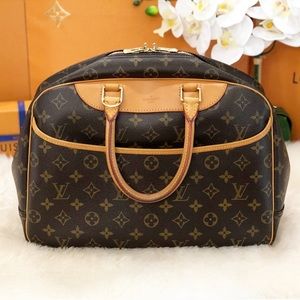 ✨Beautiful✨ Louis Vuitton Deauville